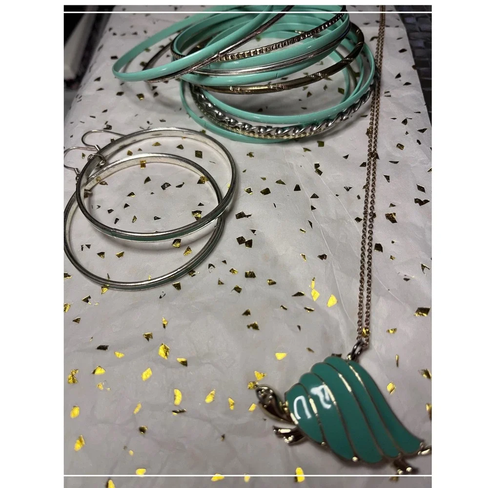 Unbranded Jewelry Set Women OS Mint Green Gold Excellent Turtle Necklace Bangles